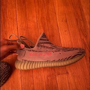 Yeezy beluga 2.0